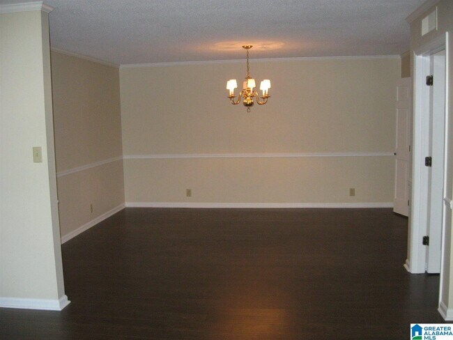 Foto del edificio - 718 Canyon Creek Ln
