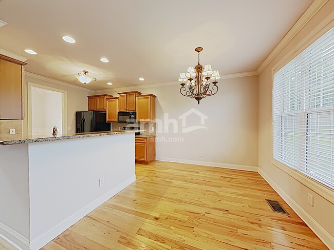 Building Photo - 4004 Crest Ridge Cv