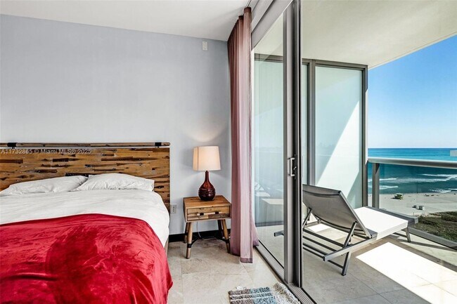 Foto del edificio - 5875 Collins Ave