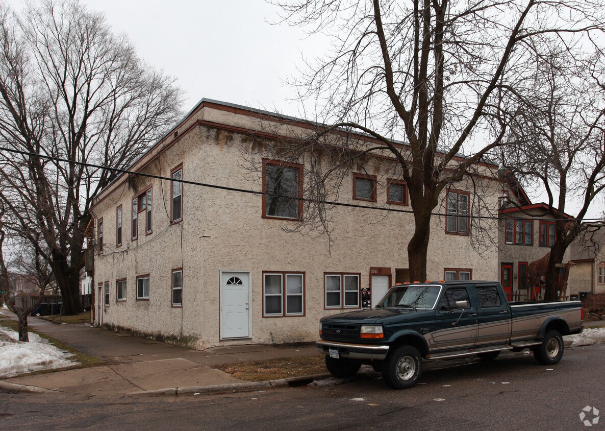 Building Photo - 2229-2231 5th Ave NE