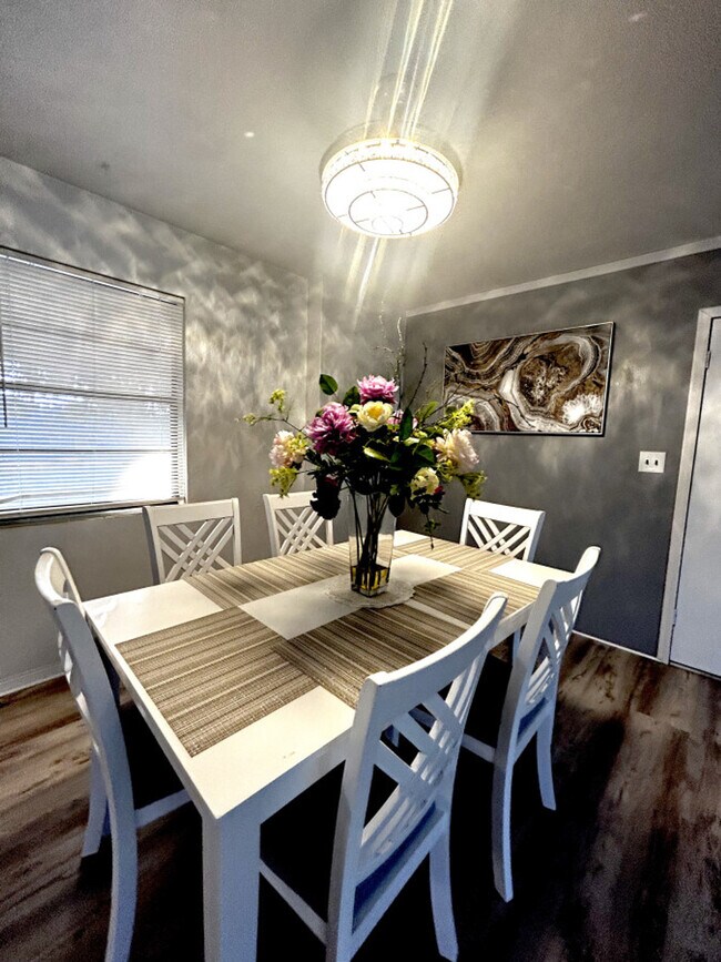 Foto del edificio - 1502 Ridge Ave