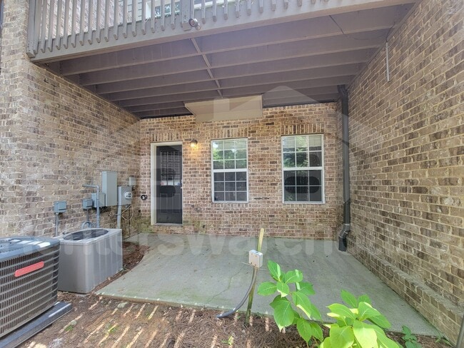 Building Photo - 2671 Rivers Edge Dr NE