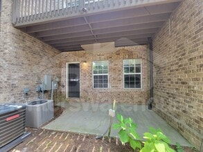Building Photo - 2671 Rivers Edge Dr NE