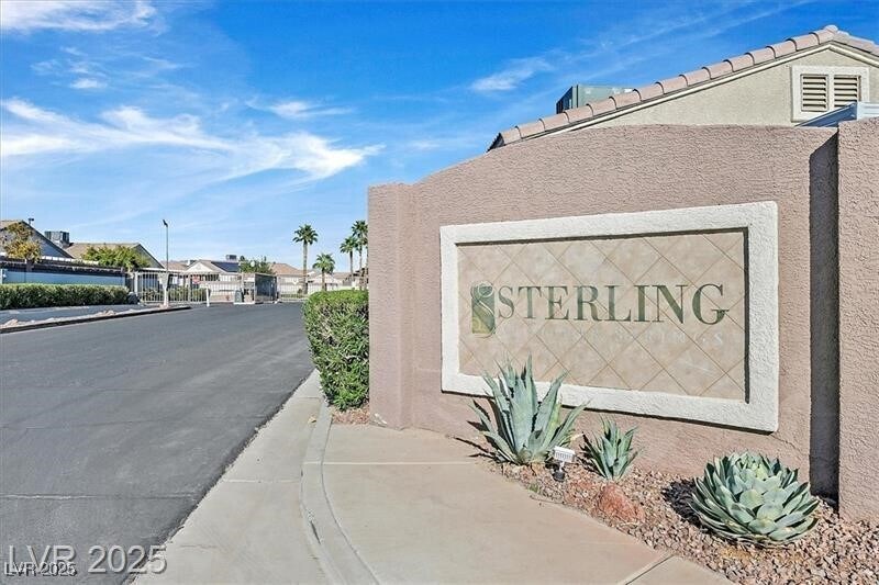 Foto principal - 5234 Jewel Canyon Dr