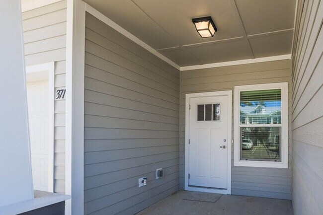 Foto del edificio - 432 Date Palm Ln