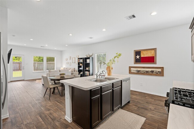 Foto del edificio - 22306 Forest Gorge Ln