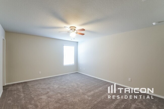 Building Photo - 5302 Everett Loop Converse TX
