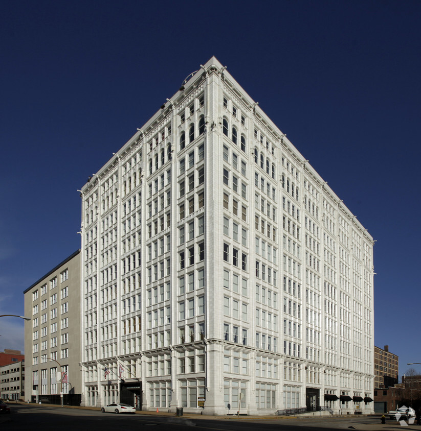 Primary Photo - Terra Cotta Lofts Building