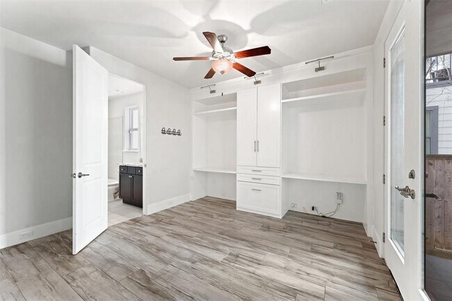 Foto del edificio - 5648 Larkin St