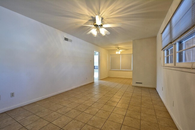 Foto del edificio - 4819 44th St