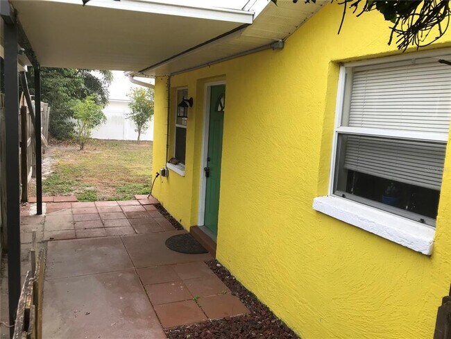 Foto del edificio - 4415 60th St Ct W
