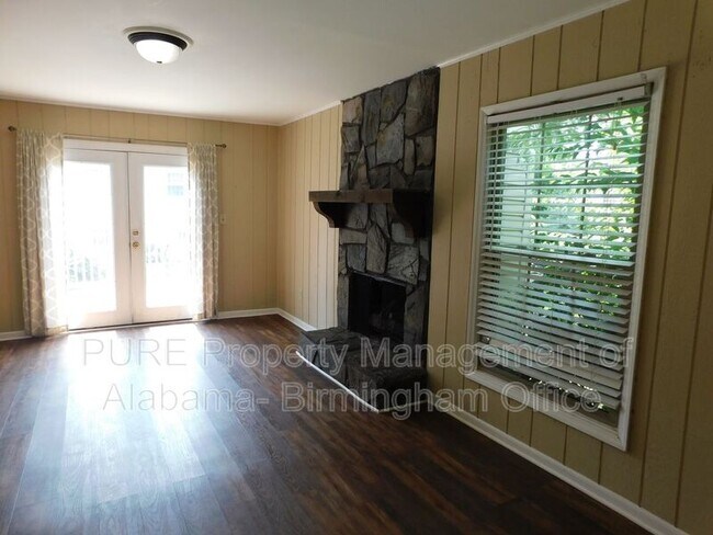 Foto del edificio - 712 Cahaba Manor Dr