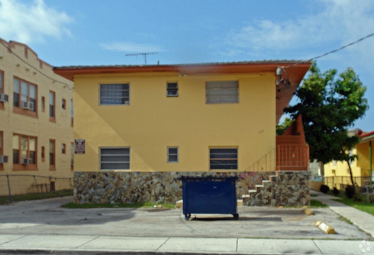 Primary Photo - 926 SW 5th St