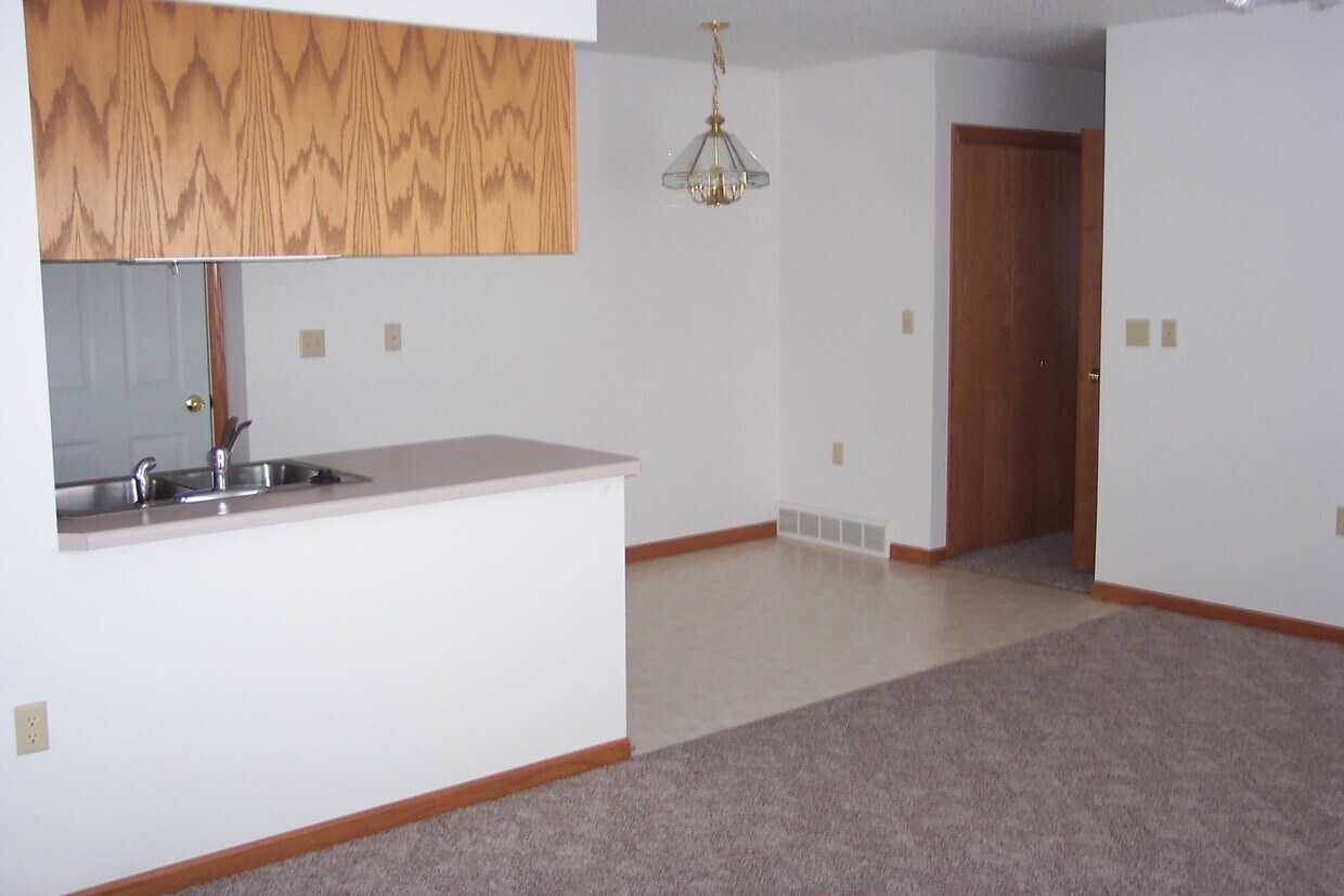 802 Mary Kay Ave Unit a, Tomah, WI 54660 Apartments in Tomah, WI