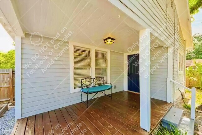 Building Photo - 2 br, 1 bath House - 3301 E 25th Ave