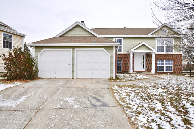 Building Photo - 8033 Cardinal Cove W