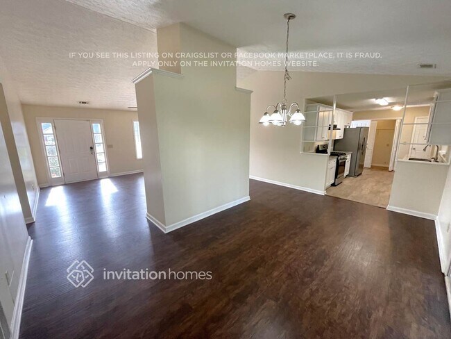 Building Photo - 4004 Daylily Way