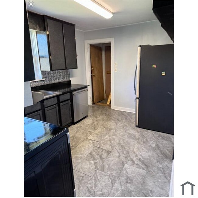 Foto del edificio - 7316 Park Dr