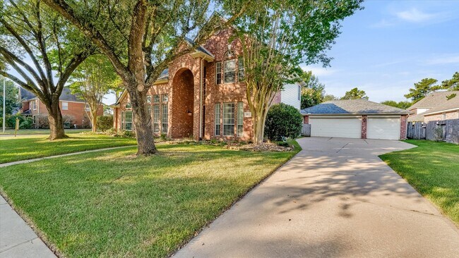 Building Photo - 15603 Twisting Springs Dr