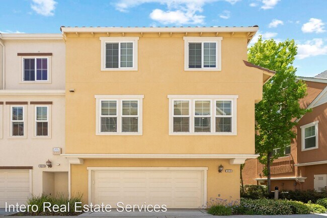Building Photo - 3 br, 2.5 bath House - 563 Moreland
