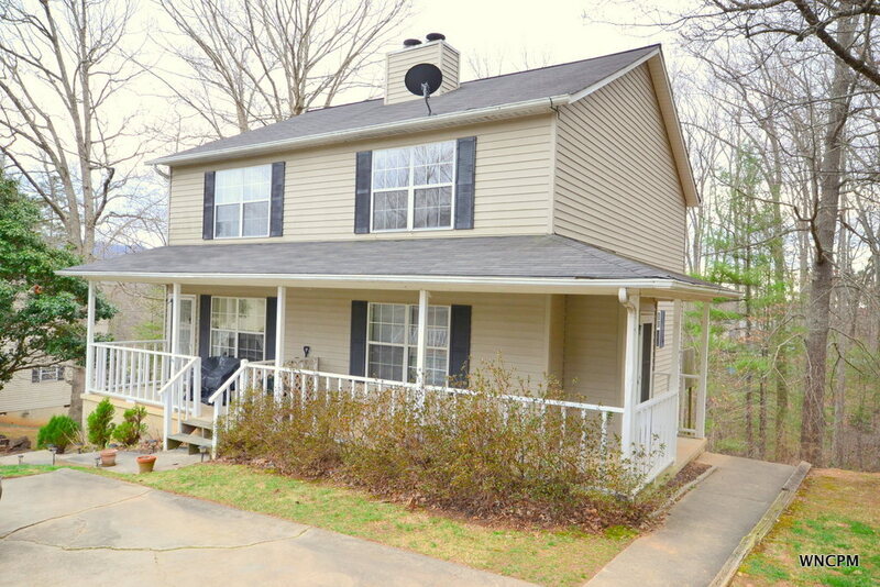 Primary Photo - 142 Rocking Porch Rdg