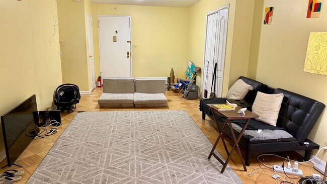 Photo - 225 St Pauls Ave House