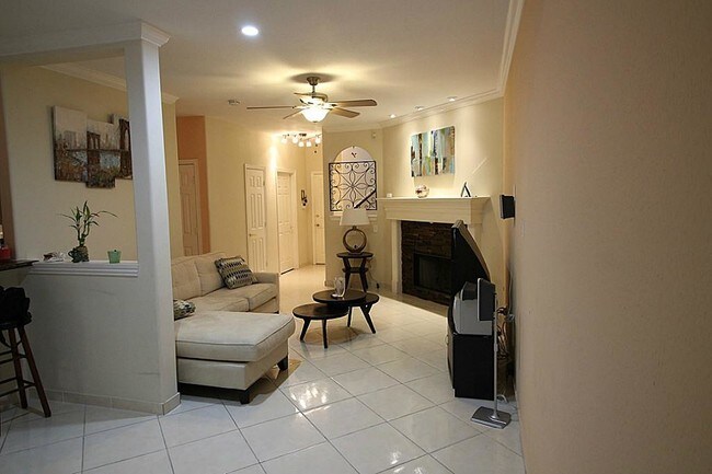 Building Photo - 13689 Garden Grove Ct