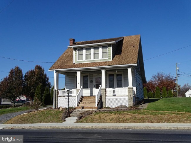 Building Photo - 7031 Lincoln Way W