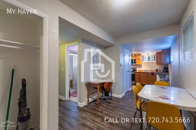 Foto del edificio - 1579 W Maple Ave