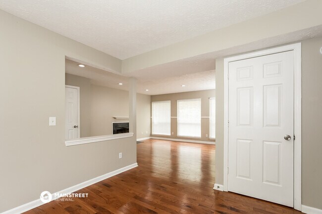 Building Photo - 865 Dover Glen Dr