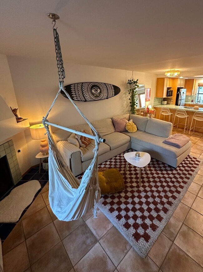 Building Photo - 1221 Essex St