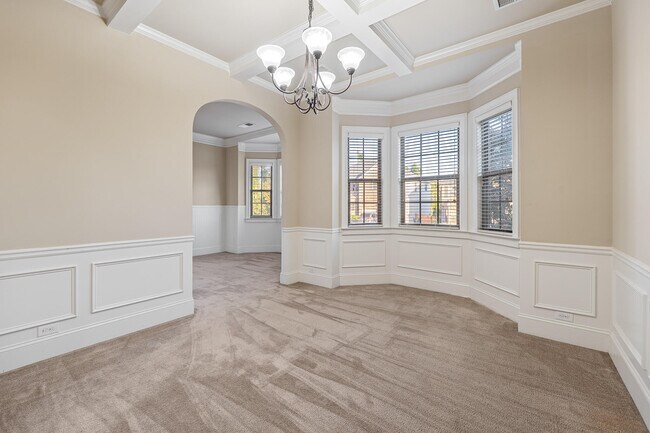 Foto del edificio - 1023 Iris Glen Dr