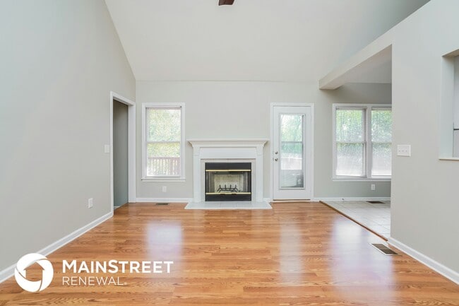 Foto del edificio - 5416 Roxborough Point