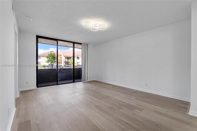 Building Photo - 5661 Riverside Dr