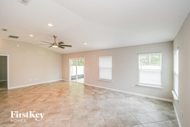 Building Photo - 12377 Itani Wy