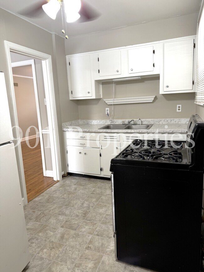 Foto del edificio - 4211 Atwood Ave