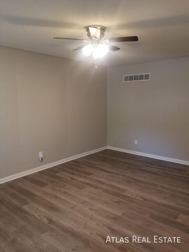 Foto del edificio - 14830 E Nickell Ave