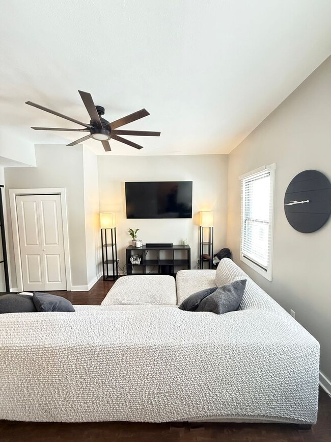 Building Photo - Newly Remodeled 3 Bed Ged 2 Bath Single-Family Home- Modern updates and Prime Location!