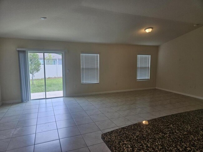Foto del edificio - 75020 Trestle Ct