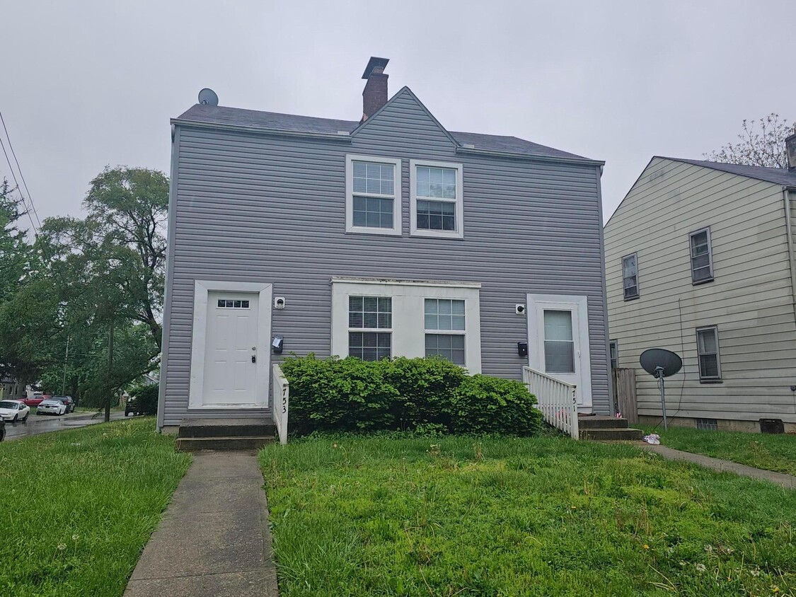 Foto principal - 753 E Mithoff St