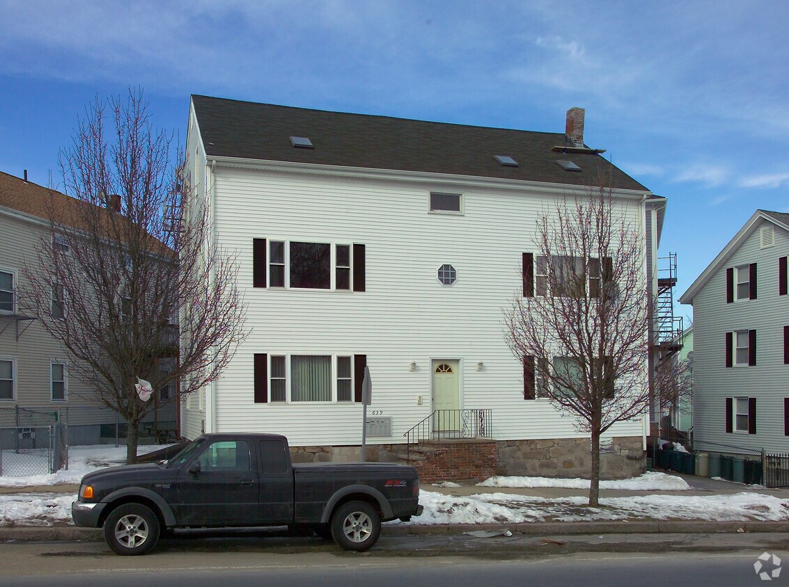639 Plymouth Ave, Fall River, MA 02721 Apartments in Fall River, MA