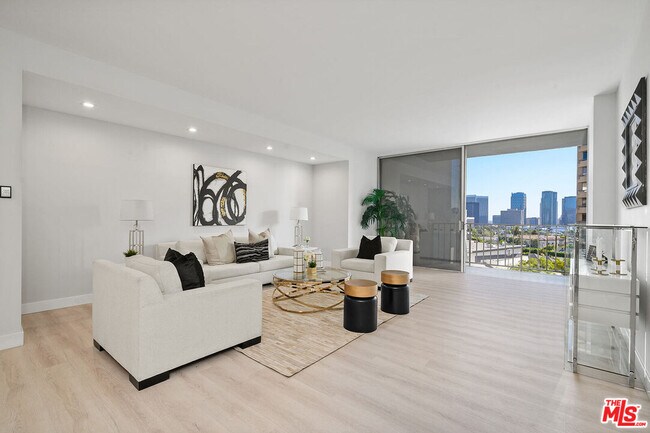 Building Photo - 10433 Wilshire Blvd