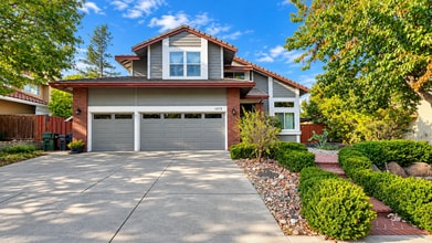 Building Photo - 3878 Loch Lomand Way