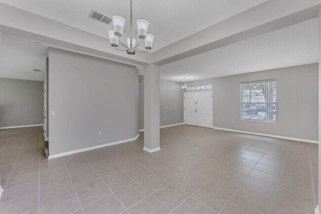 Foto del edificio - Lake Nona 4 bed / 2.5 bath Home in Gated C...