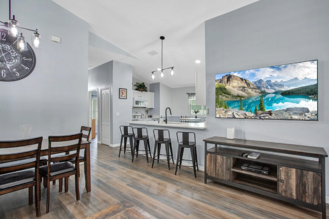 Foto del edificio - 838 Sandy Ridge Dr