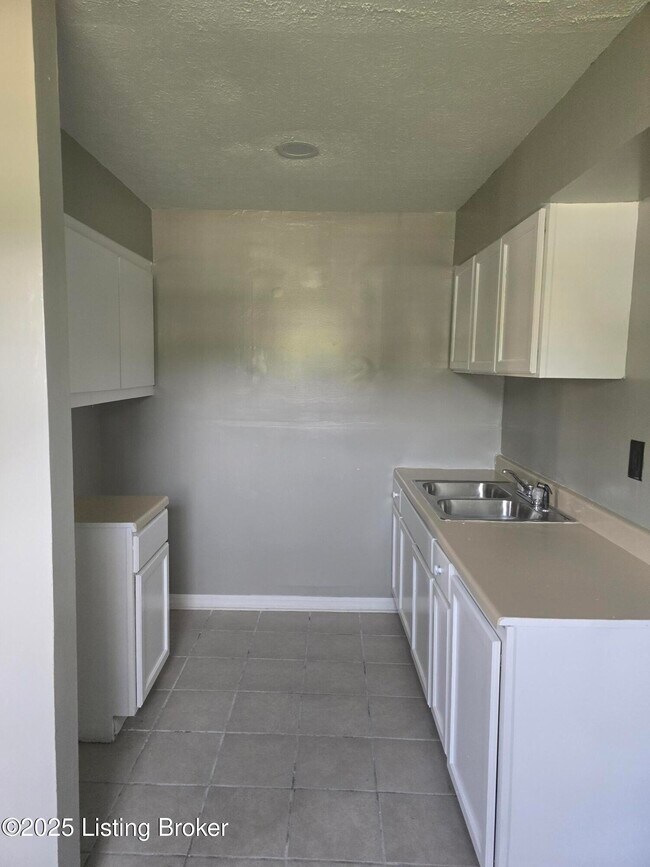 Building Photo - 3421 Shanks Ln