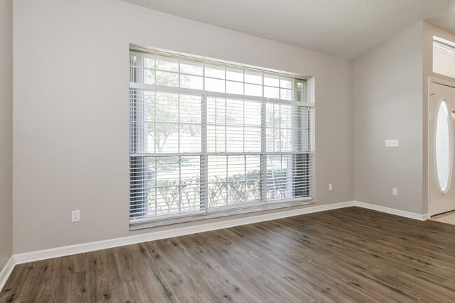 Building Photo - 11711 Sir Winston Way