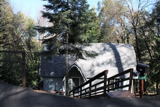 Building Photo - 22442 Ridge Rd
