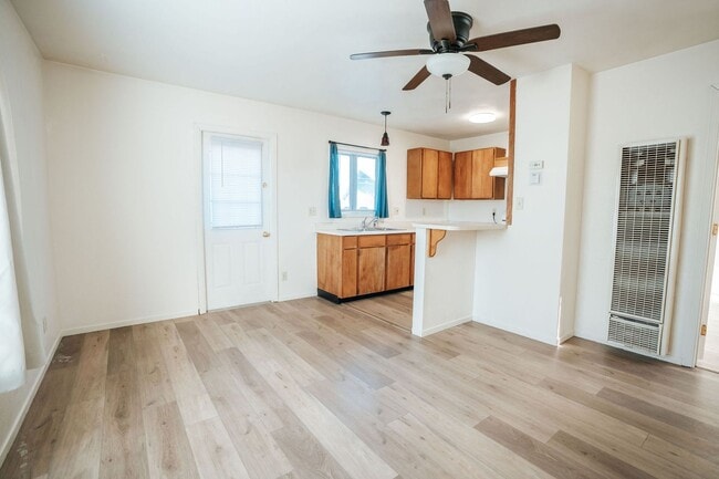 Foto del edificio - 1983 Sutter Rd