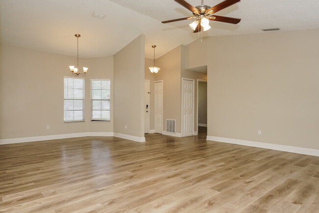 Building Photo - 634 Monroe Harbor Pl